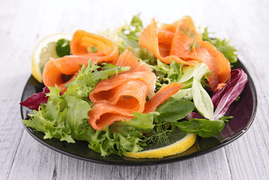Feine Sommersalate  mit Rauchfisch - Gourmet Depot AG