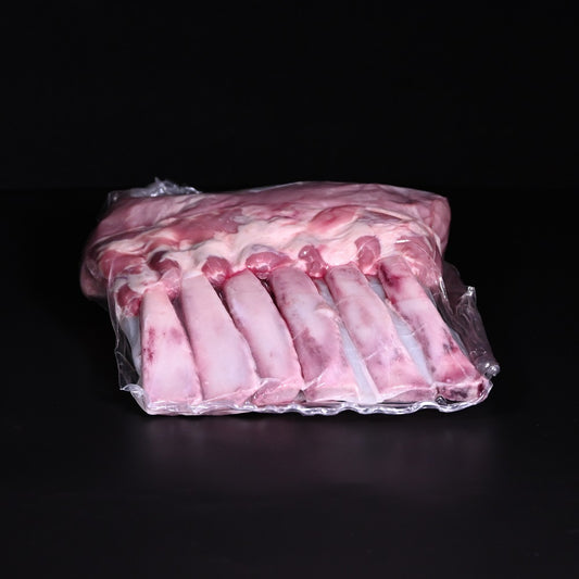 Offre spéciale carré de veau en une seule pièce | veau | Schrofenhof | Pâturage Thurgovie | 6 côtes, environ 1,8 kg | CHF 75.00 par kg