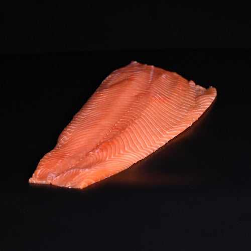 Frischlachs | Seite, komplett enthäutet | 1.3-1.4 kg | auf Vorbestellung