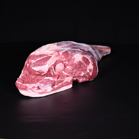 Milchlamm | Gigot mit Bein | Pyrenäen | ca. 1.2 - 1.5 kg | Osterangebot auf Vorbestellung